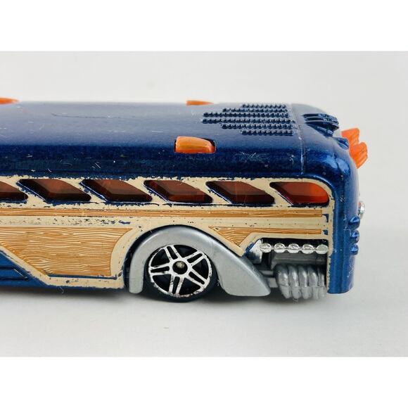 Hot Wheels 2000 Surfin' School Bus Woody Loose 1:64 Scale Collectible Malaysia - Picture 2 of 10